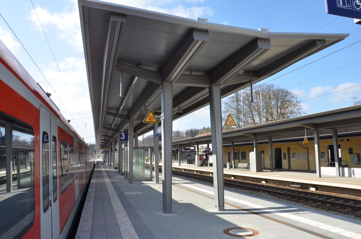 Erstinspektion Bahnhof Geltendorf, Bahnsteigüberdachung